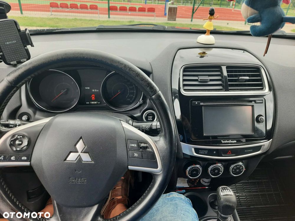 Mitsubishi ASX - 4