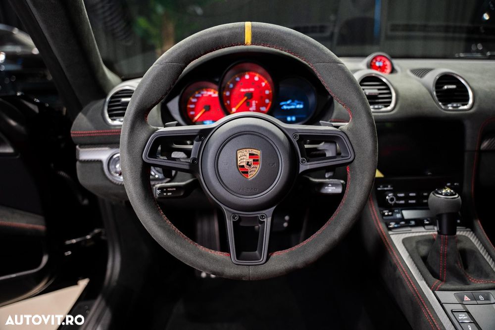 Porsche Boxster 718 Spyder RS - 39