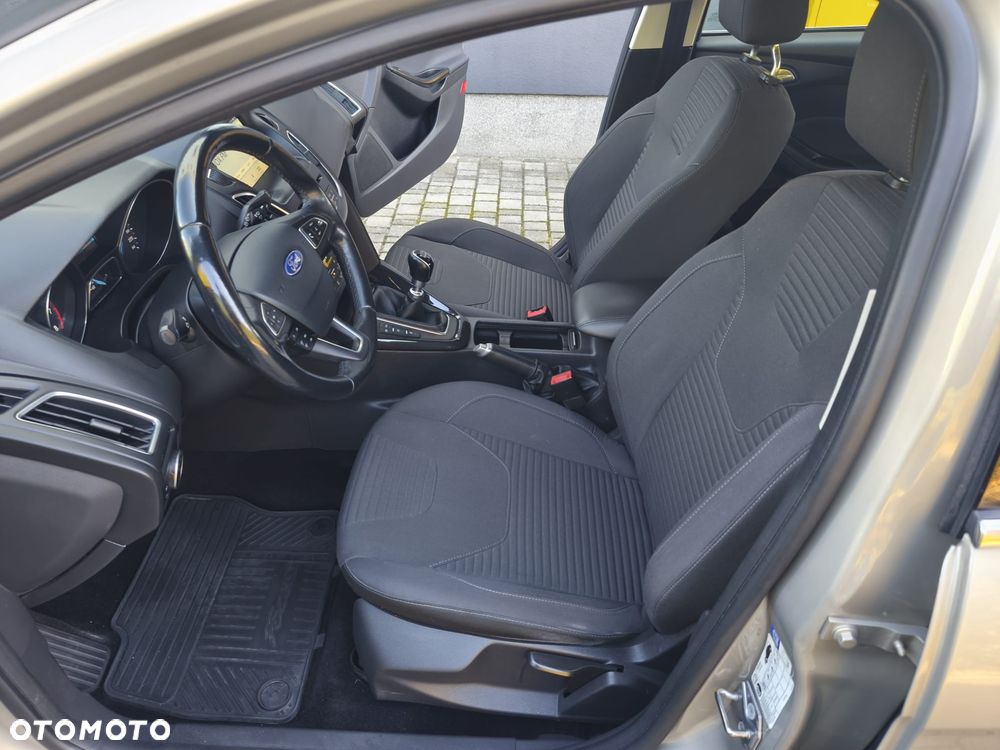 Ford Focus 1.5 EcoBoost Titanium ASS - 14