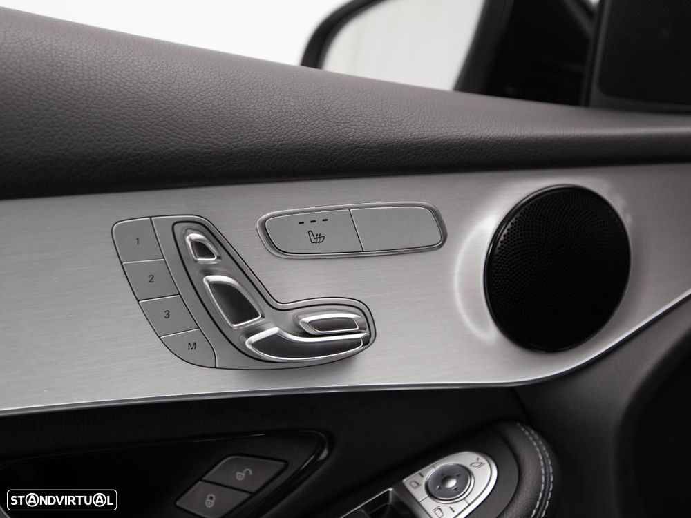 Mercedes-Benz GLC 300 de 4Matic - 17