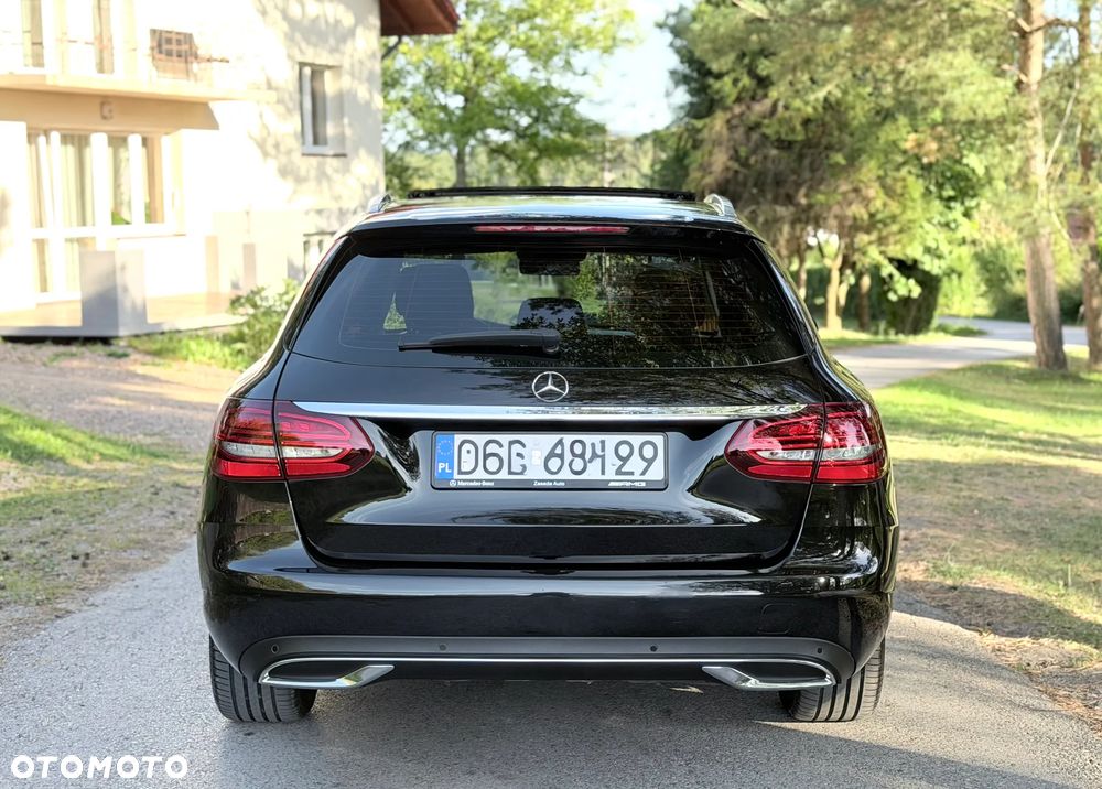 Mercedes-Benz Klasa C 300 d 4MATIC 9G-TRONIC - 9
