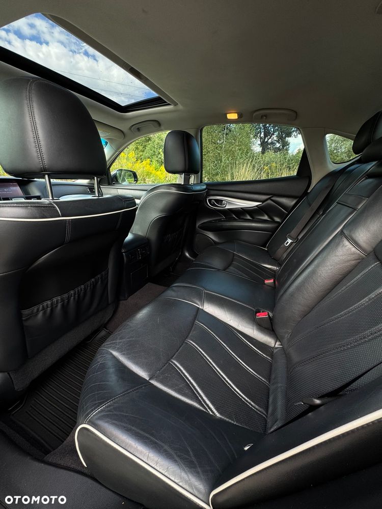 Infiniti Q70 3.7 S Premium - 26