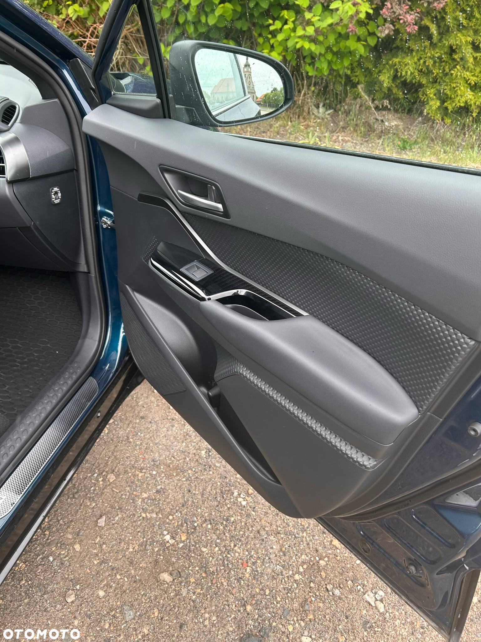 Toyota C-HR - 10