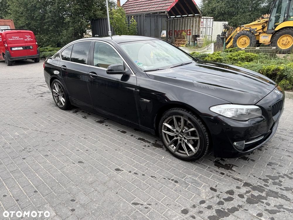 BMW Seria 5 520i - 3