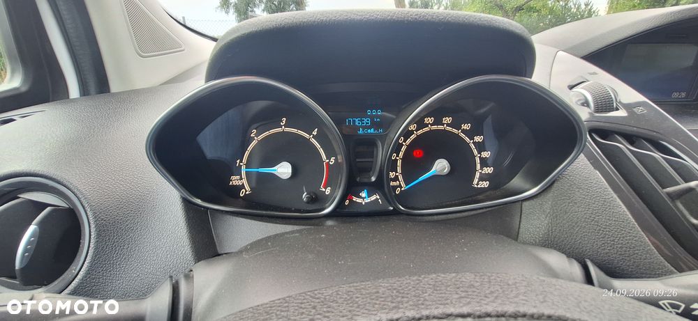 Ford Tourneo Courier - 8