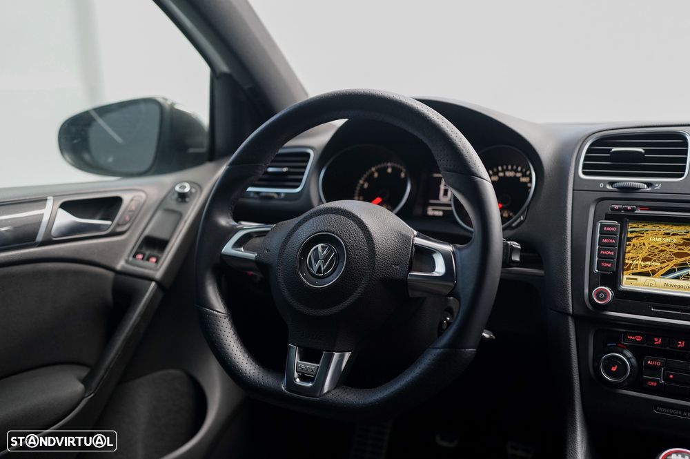 VW Golf 2.0 TSi GTI - 14