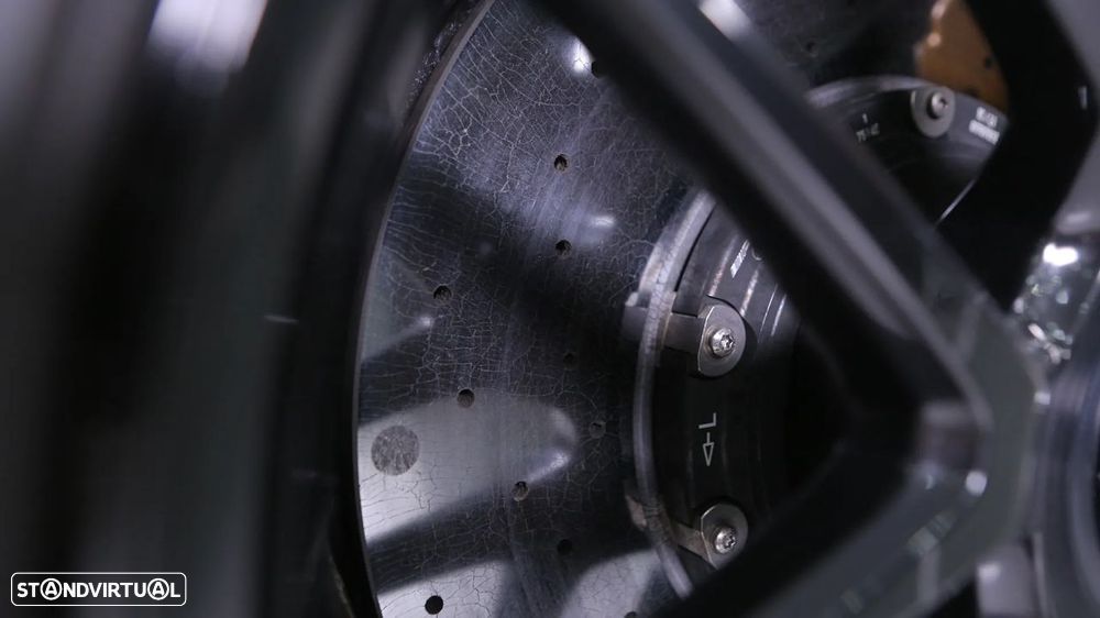 Mercedes-Benz E 63 AMG S 4-Matic+ - 16