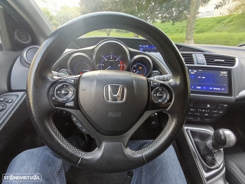 Honda Civic Tourer 1.6 i-DTEC Sport Navi - 30