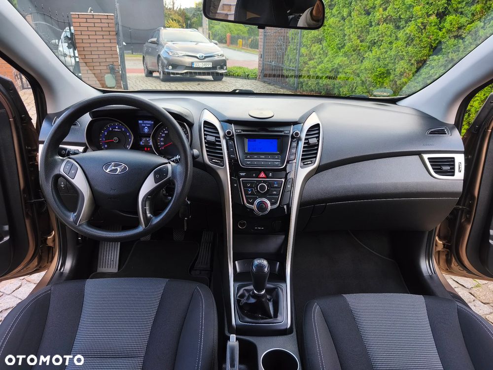 Hyundai i30 1.6 Trend - 33