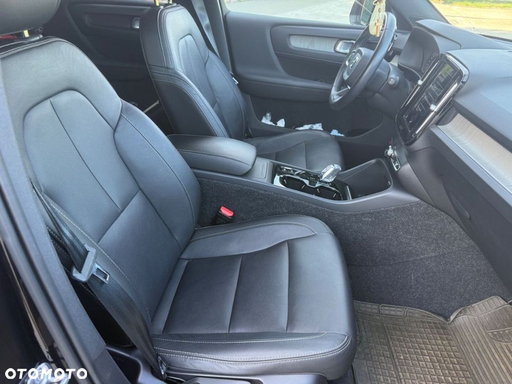 Volvo XC 40 - 23