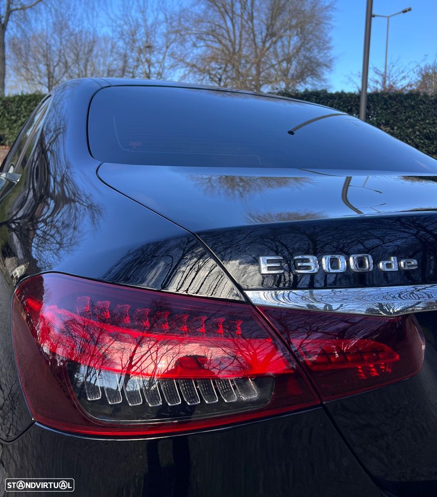 Mercedes-Benz E 300 de 4Matic 9G-TRONIC AMG Line - 6