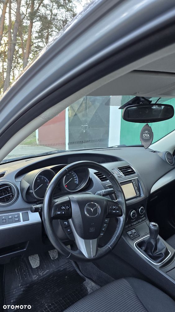 Mazda 3 - 5