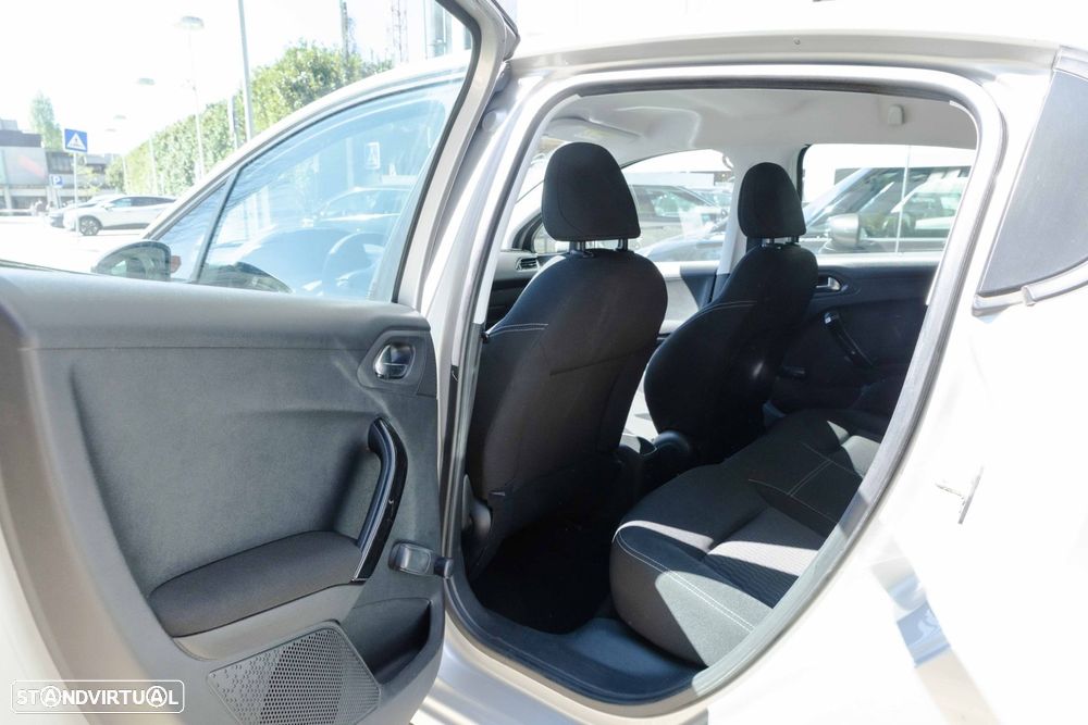 Peugeot 208 1.2 PureTech Active - 15