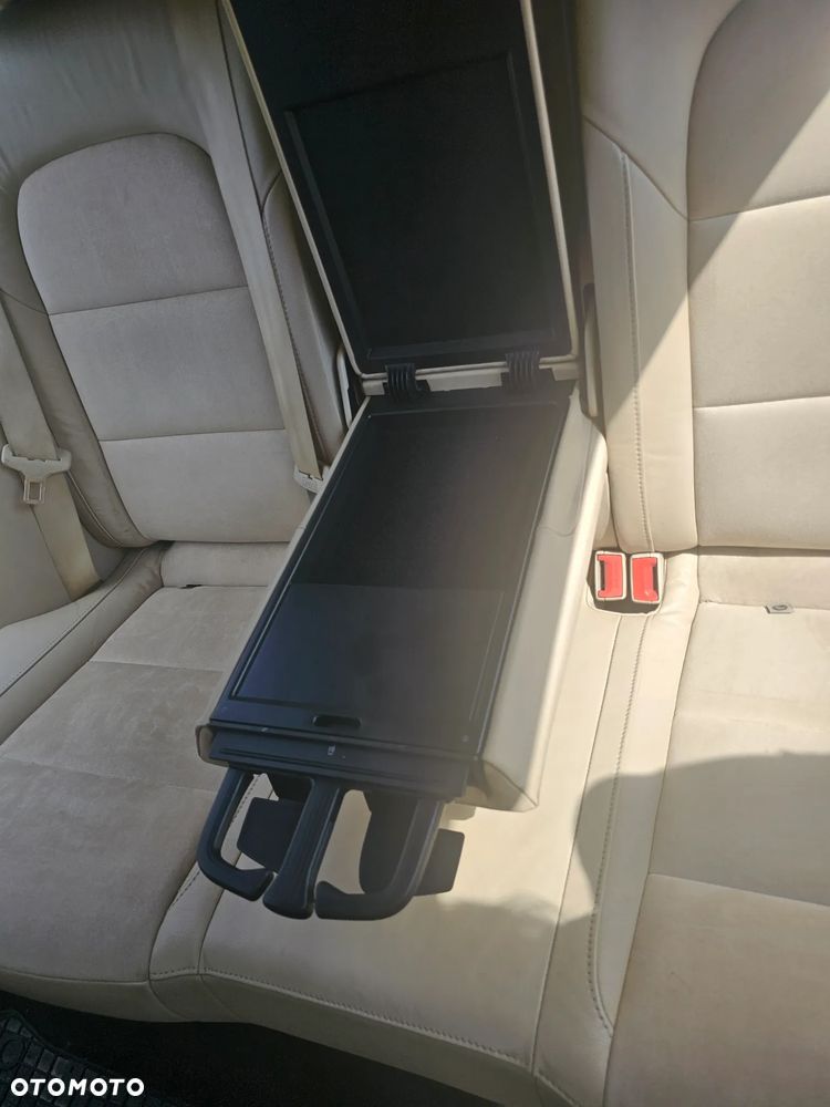 Skoda Superb 2.0 TDI Elegance DSG - 25