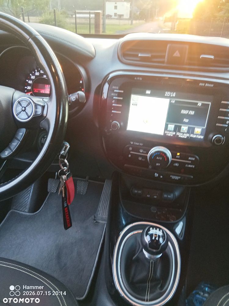 Kia Soul 1.6 CRDI White&Red Edition - 26