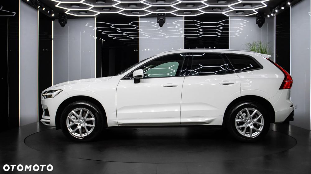 Volvo XC 60 T4 Momentum - 5