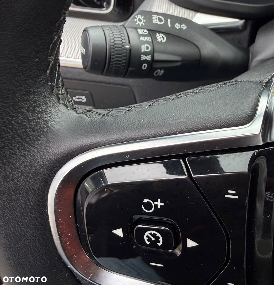 Volvo XC 60 - 24