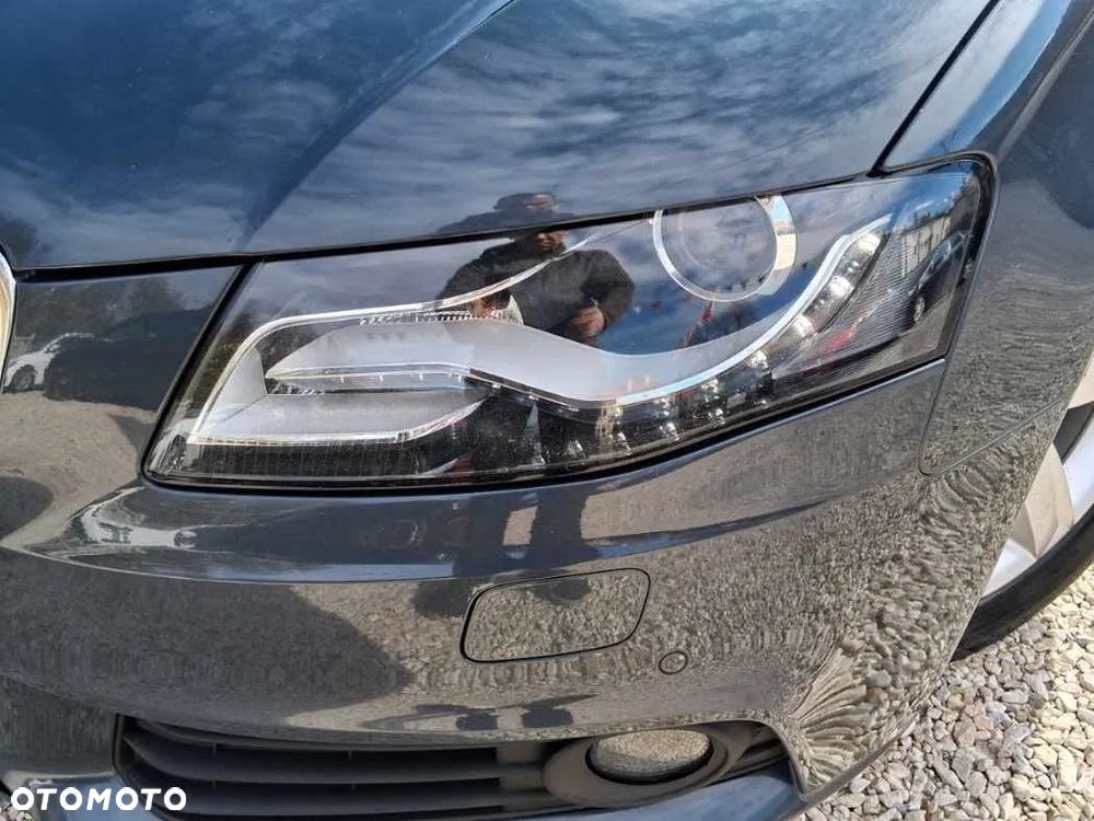 Audi A4 Avant 2.0 TDI Quattro - 24