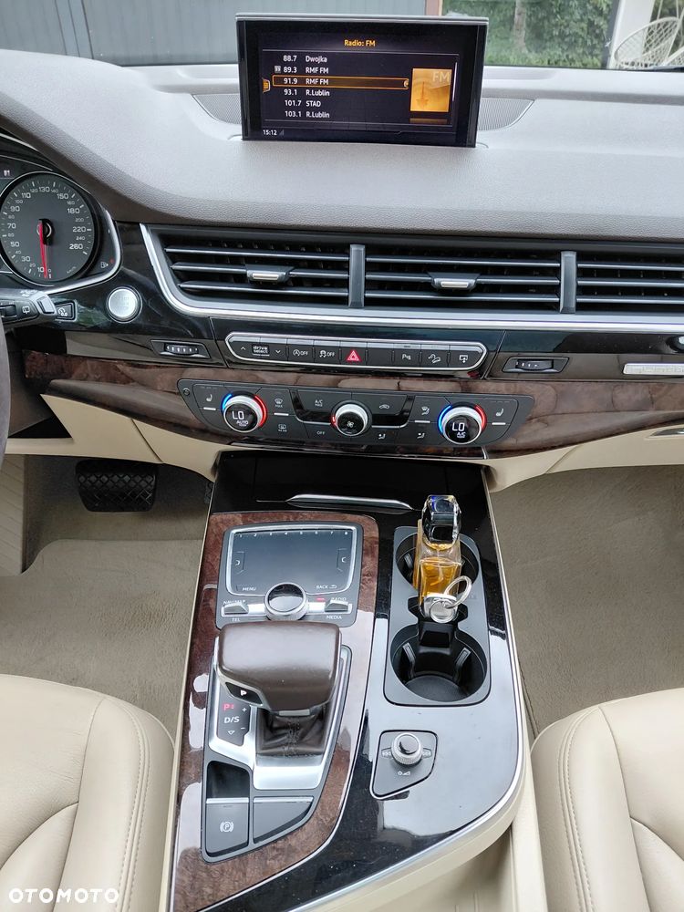Audi Q7 - 30