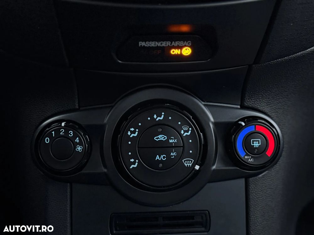 Ford Fiesta 1.25i Trend - 10