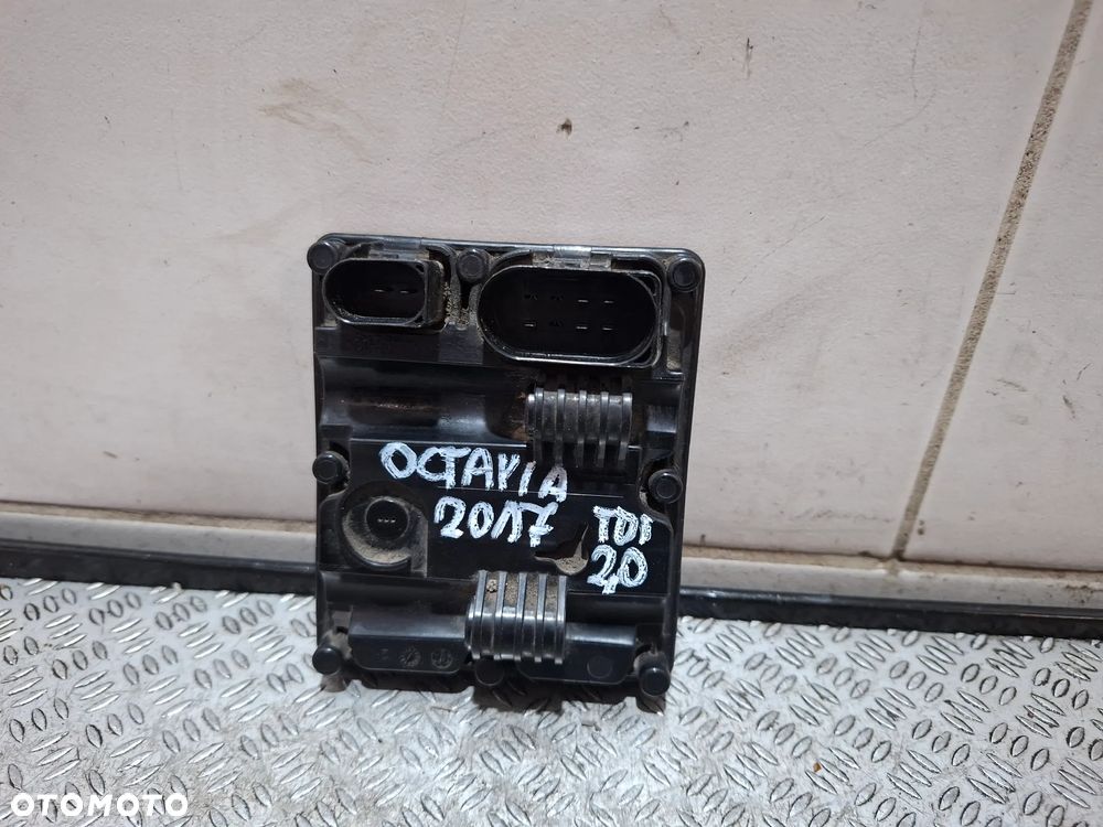 Moduł sterownik mostu tył Skoda Octavia III VRS Rok 20172,0 TDI nr 0CQ907554J - 2
