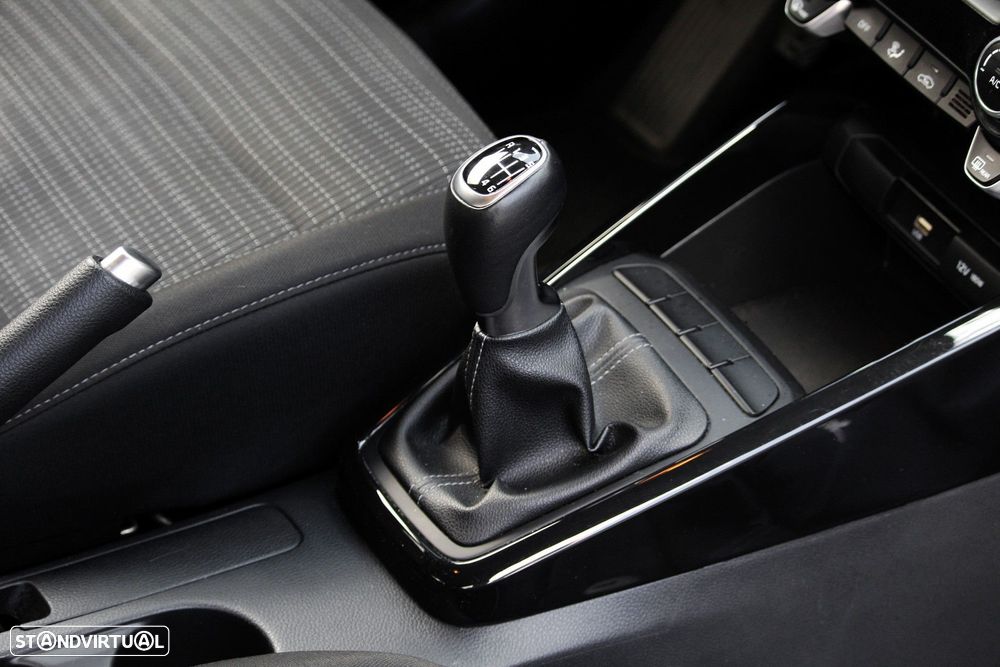 Kia Stonic 1.0 T-GDI Drive - 15