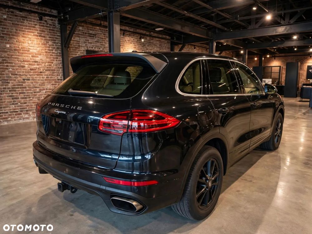 Porsche Cayenne - 6