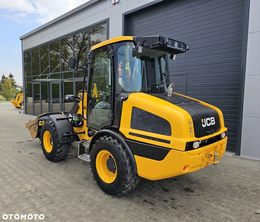 JCB 407 AGRI 2022r - 5