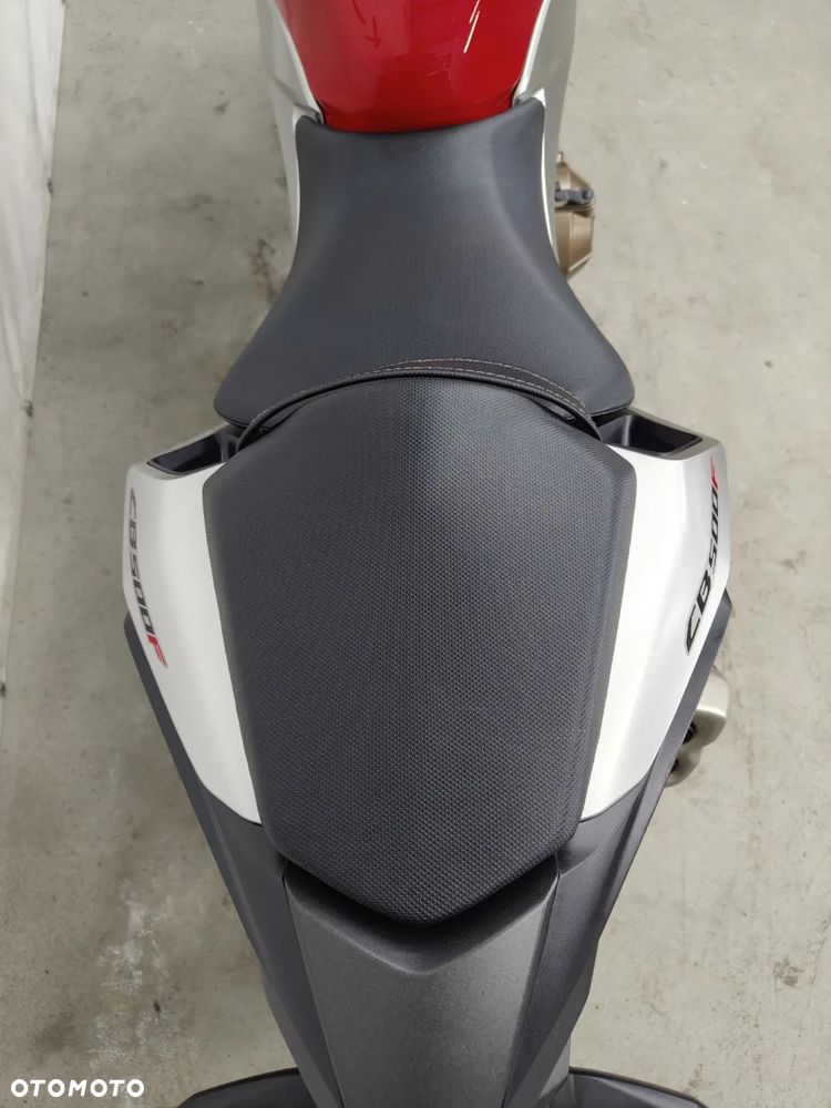 Honda CB - 12