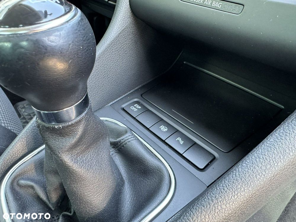 Volkswagen Golf 1.6 Comfortline - 18