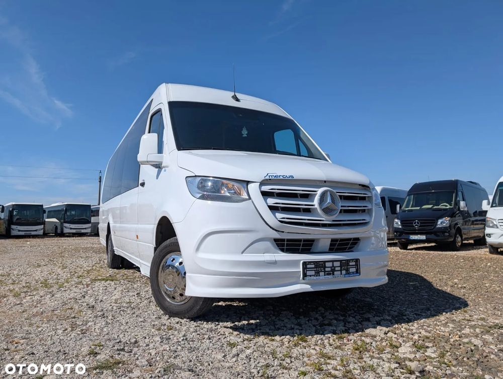 Mercedes-Benz Sprinter 517 - 12