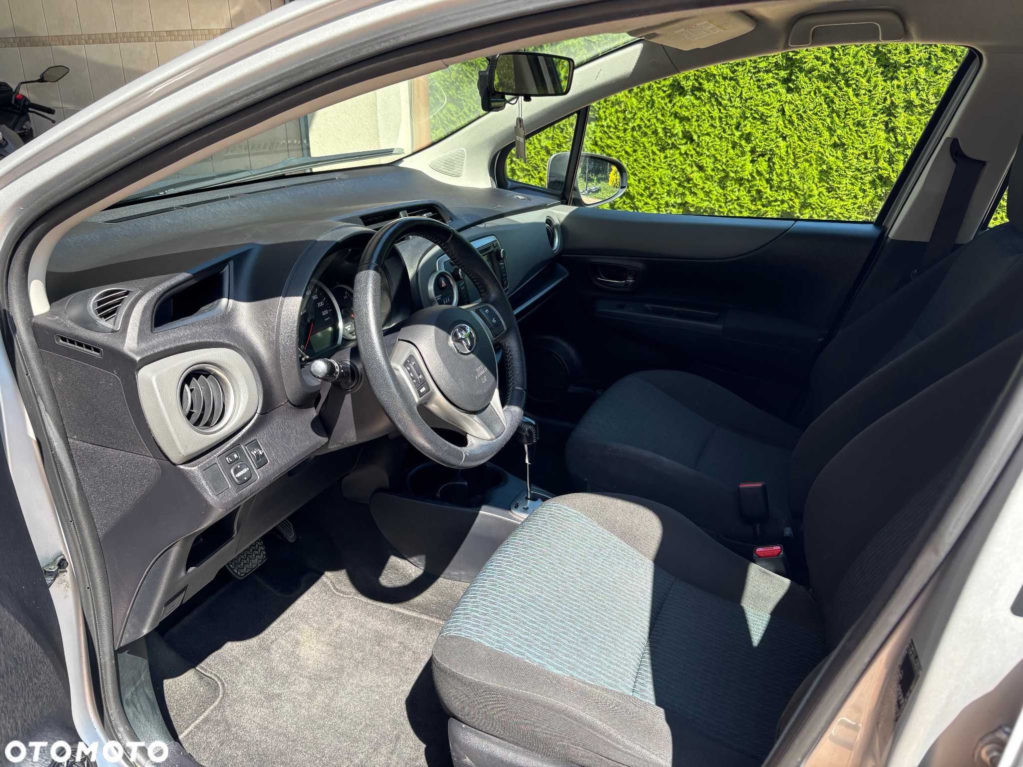 Toyota Yaris 1.33 VVT-i Multidrive S Life - 10