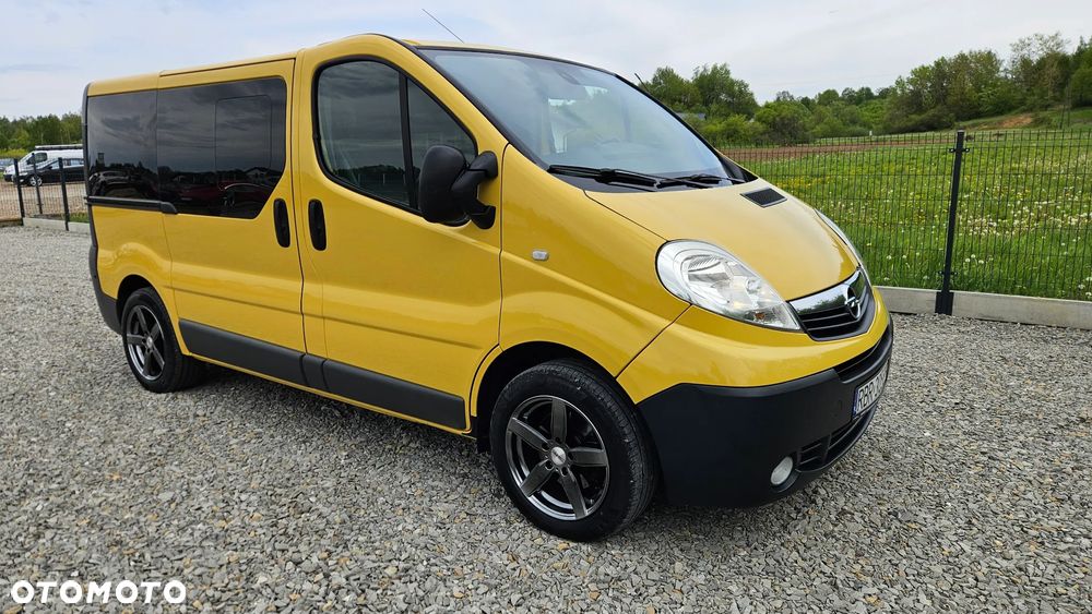 Opel Vivaro - 16