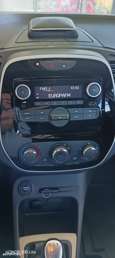 Renault Captur - 13