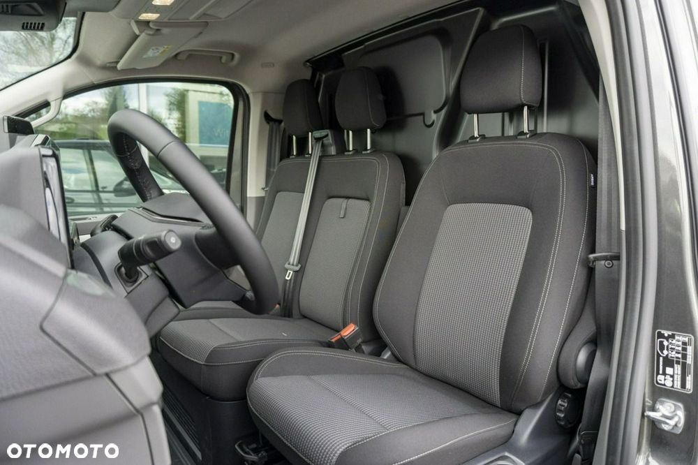 Volkswagen Transporter - 16