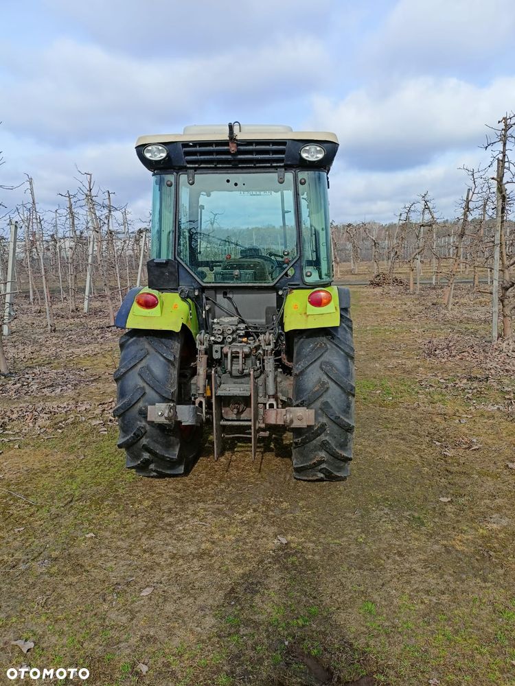 Claas NEXOS 210F - 4