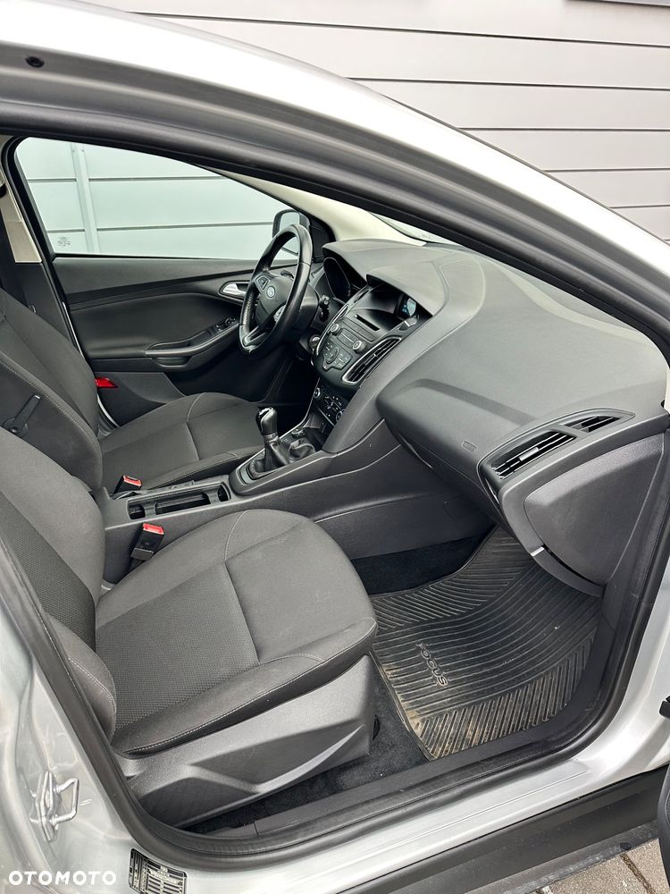 Ford Focus - 8