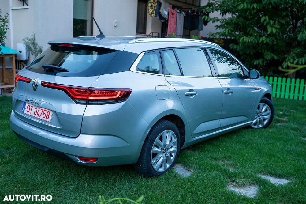 Renault Megane BLUE dCi EDC Zen - 10