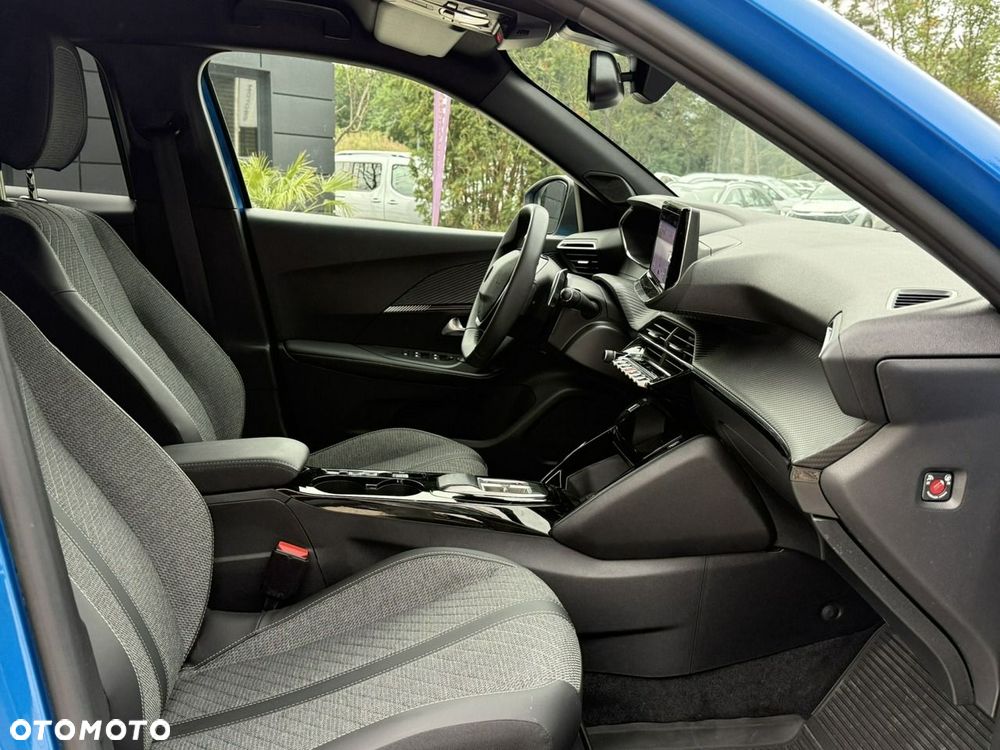 Peugeot 2008 1.2 PureTech Allure S&S EAT8 - 18