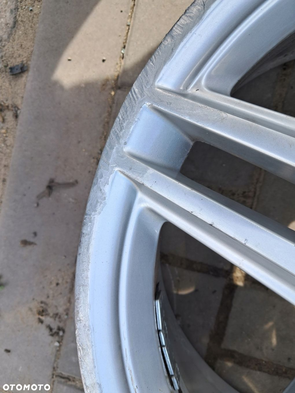 Mercedes-Benz W207 W204 felga aluminiowa 8.0 Jx 18" ET45 5x112 AMG - 4