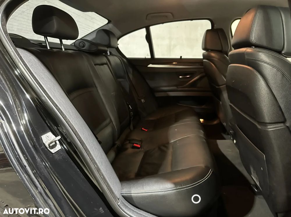 BMW Seria 5 528i Sport-Aut. Luxury Line - 23