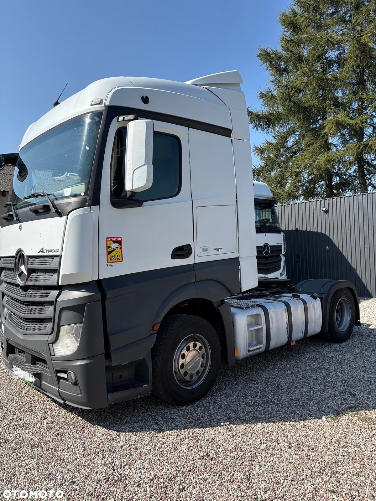 Mercedes-Benz Actros - 4