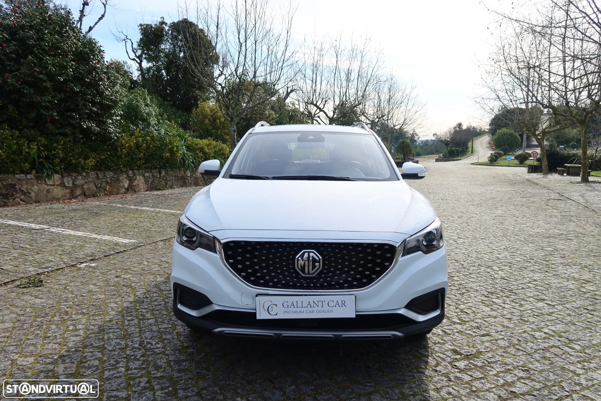 MG ZS EV Luxury - 4