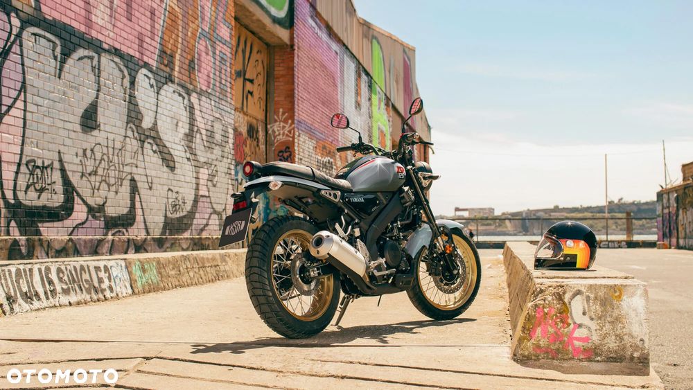Yamaha XSR - 17
