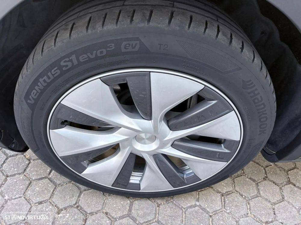 Tesla Model Y Long Range Tração Integral - 13