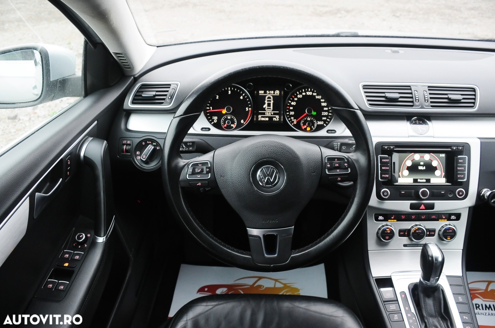 Volkswagen Passat - 9