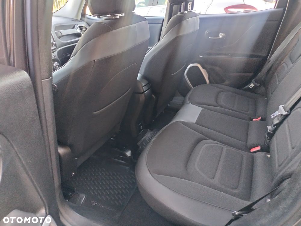 Jeep Renegade 1.4 MultiAir Limited - 25