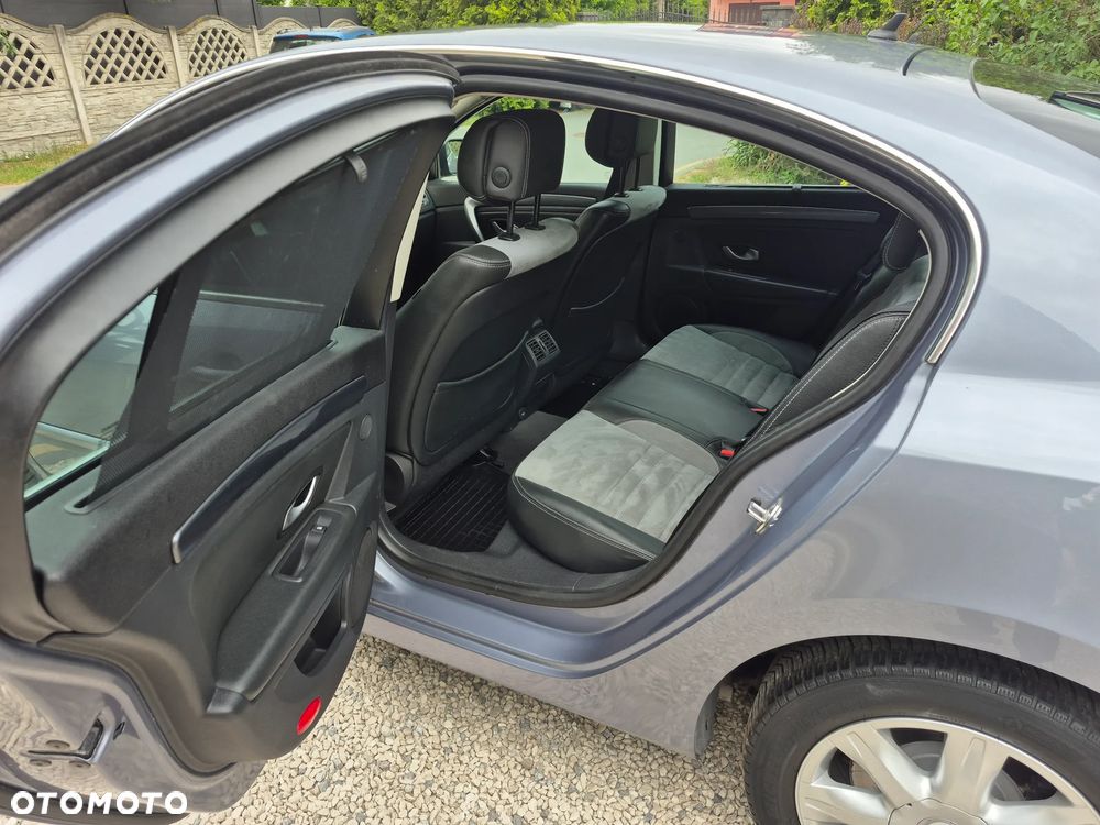 Renault Laguna dCi 150 FAP GT - 18