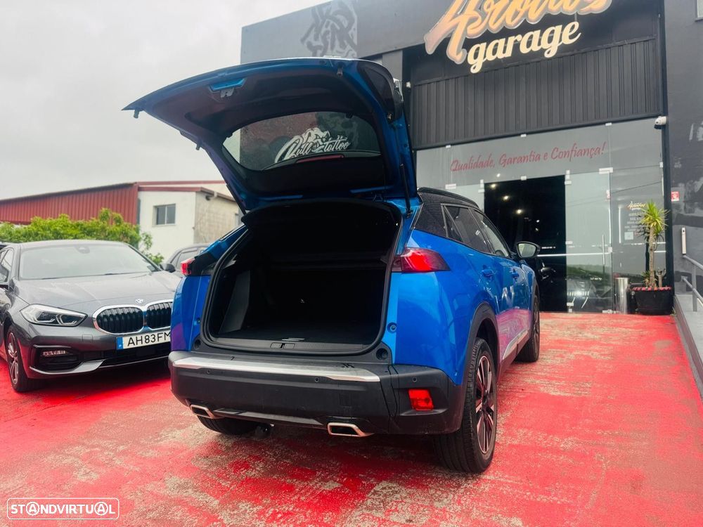 Peugeot 2008 1.2 PureTech GT EAT8 - 17