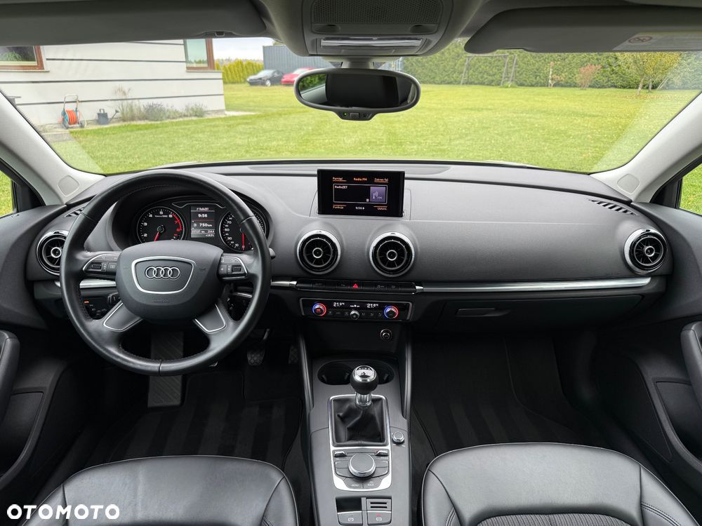 Audi A3 Sportback 1.4 TFSI Ambiente - 27